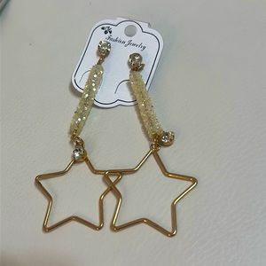 Cute star earring